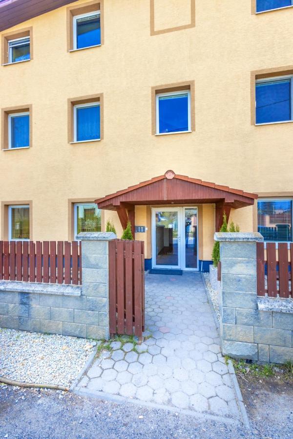 Apartman Hugo Veľký Slavkov Exterior foto